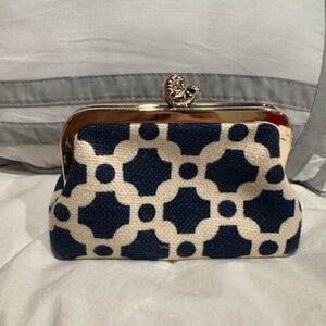 Spartina 449 "May River" shell coin purse; EUC